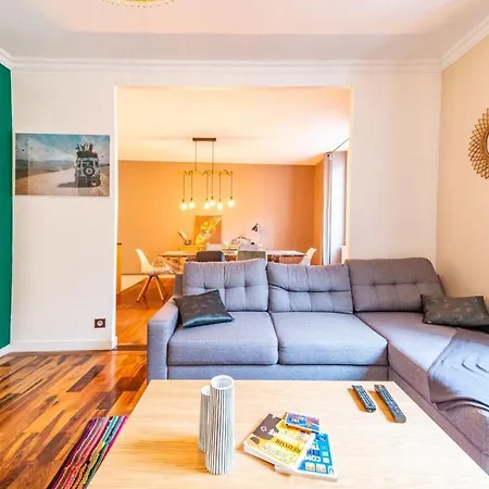 #cq - T2 - Les Antiquaires Apartament *