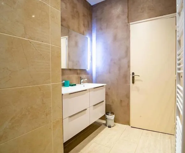 #cq - T2 - Les Antiquaires * Grenoble